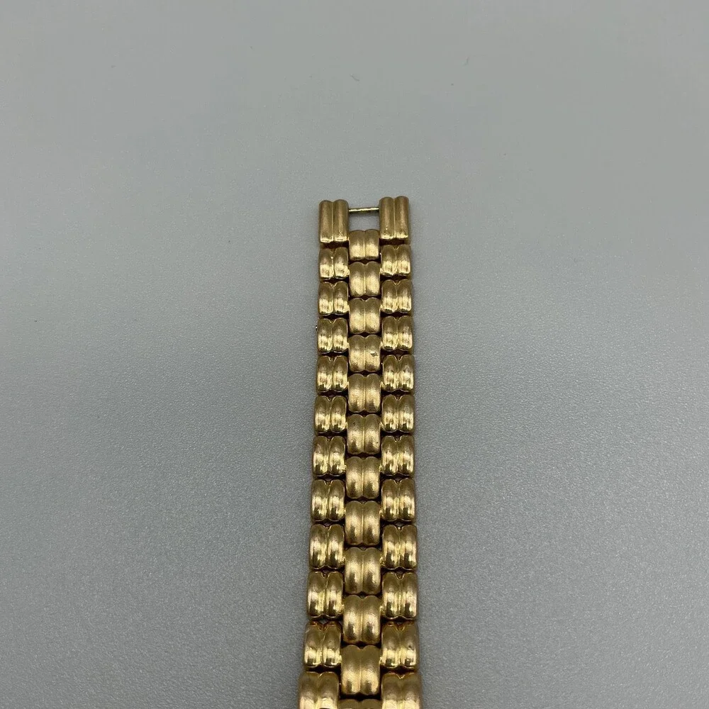 Vintage Elgin EM5253-017 Womens Watch 17mm Gold Tone Bracelet New Battery 7.25